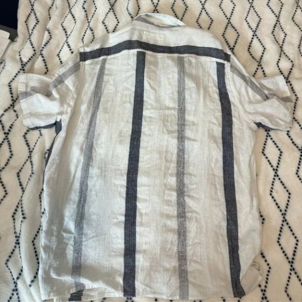 XL Men Hollister shirt
